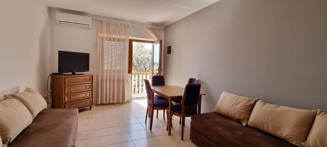 Idila Sea Front Apartments Medulin Exterior foto